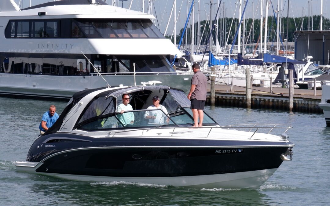 How to Book a Yacht in Dubai