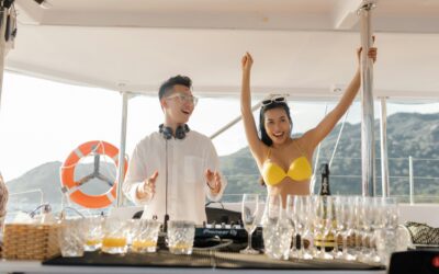 What Is Included in a Dubai Yacht Charter?