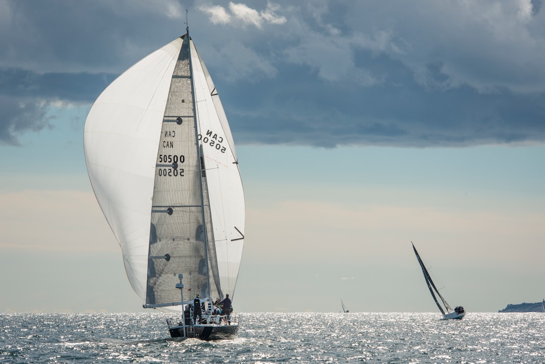 Dubai yacht hire tips first time Dubai