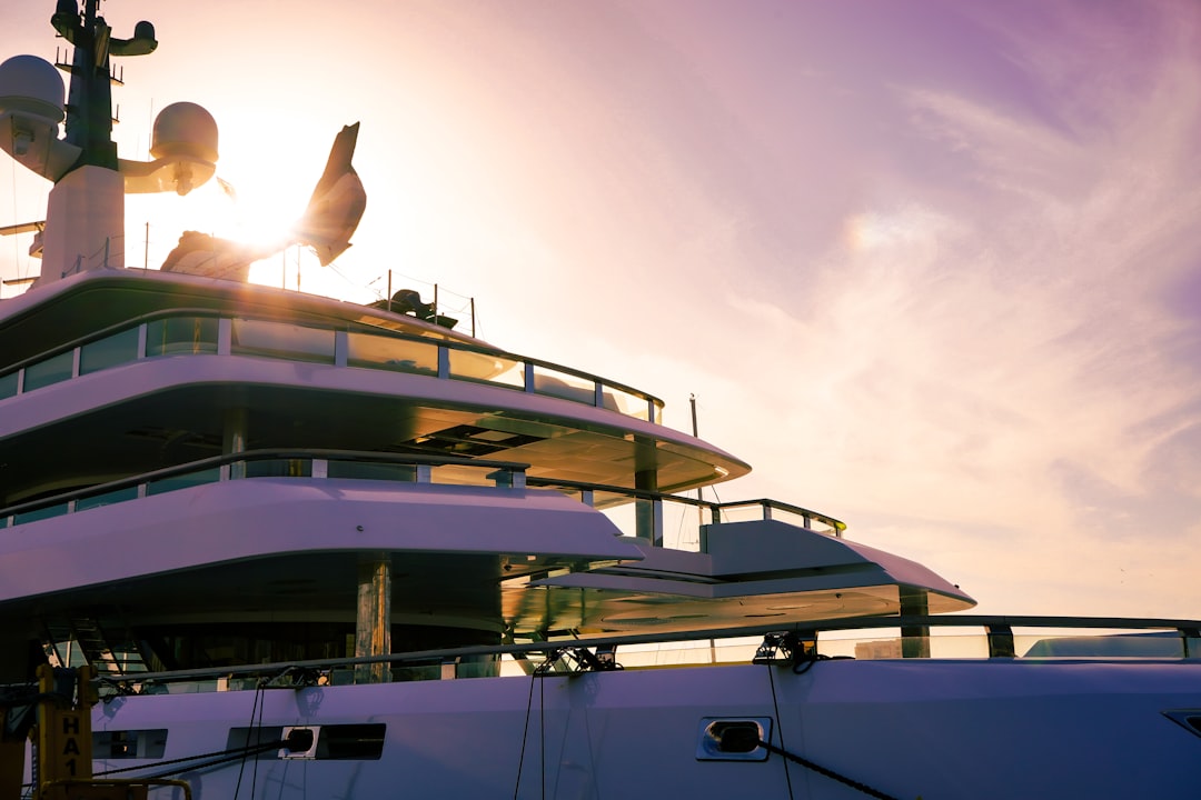 sunset yacht cruise Dubai private hire Dubai